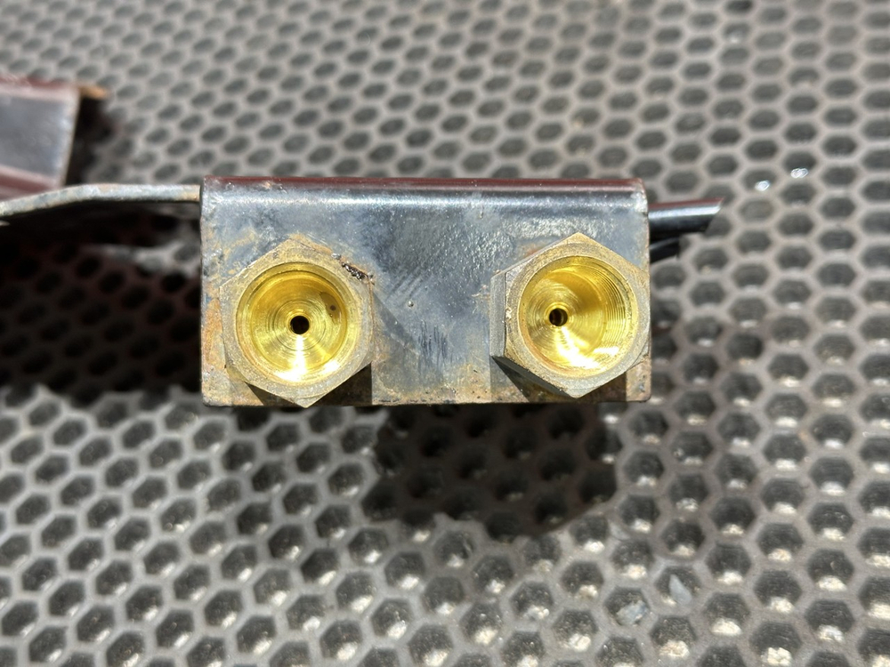 Кронштейн датчиков