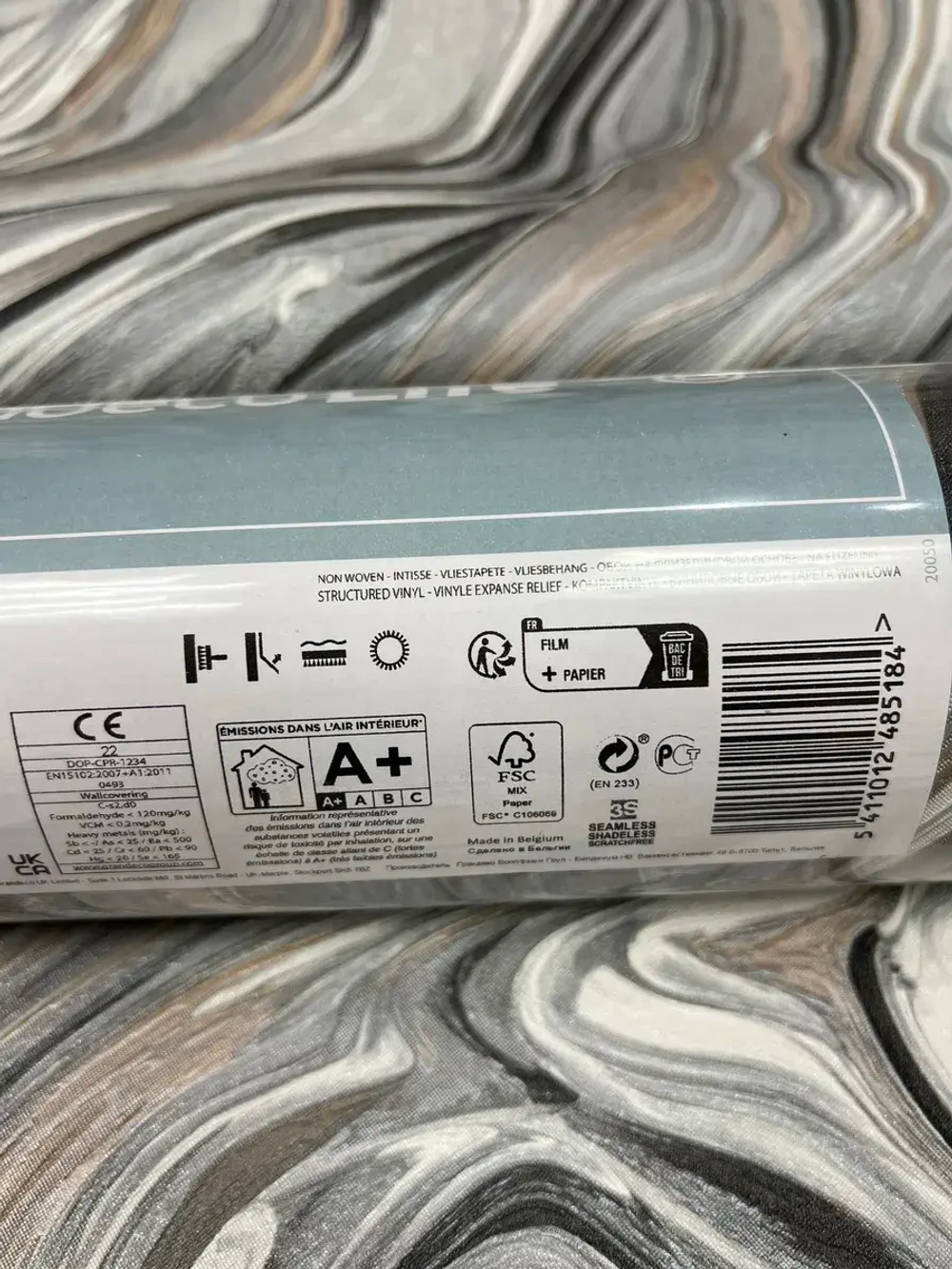 Обои флизелиновые A59205 ILLUSION Россия