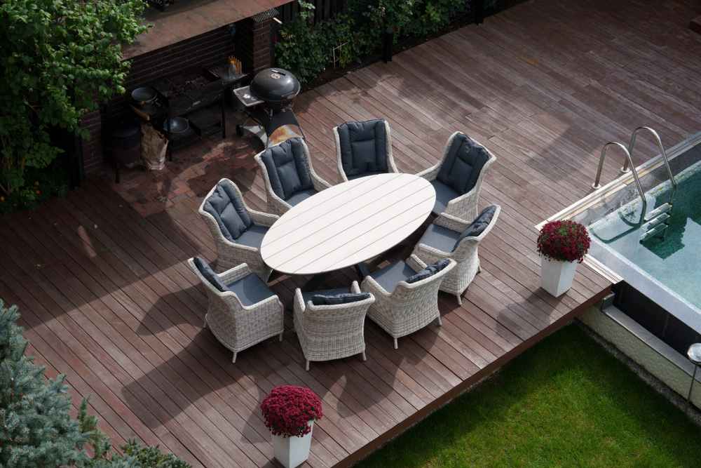 Комплекты садовой мебели из искусственного ротанга : обеденный стол ЛУГАНО ( 2.2Х 1.14 м) + 8 кресел БЕРГАМО(цвет серый)