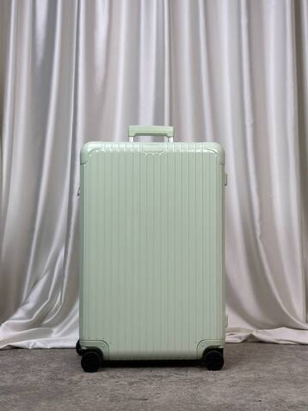 Чемодан Rimowa M