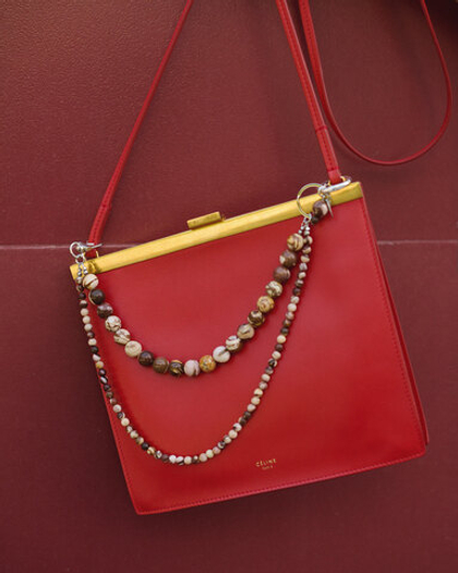 Подвес из бежевой яшмы