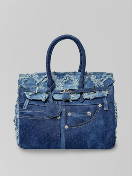 Сумка джинсовая большая двухцветная с замочком с короткими ручками и ремешком в комплекте