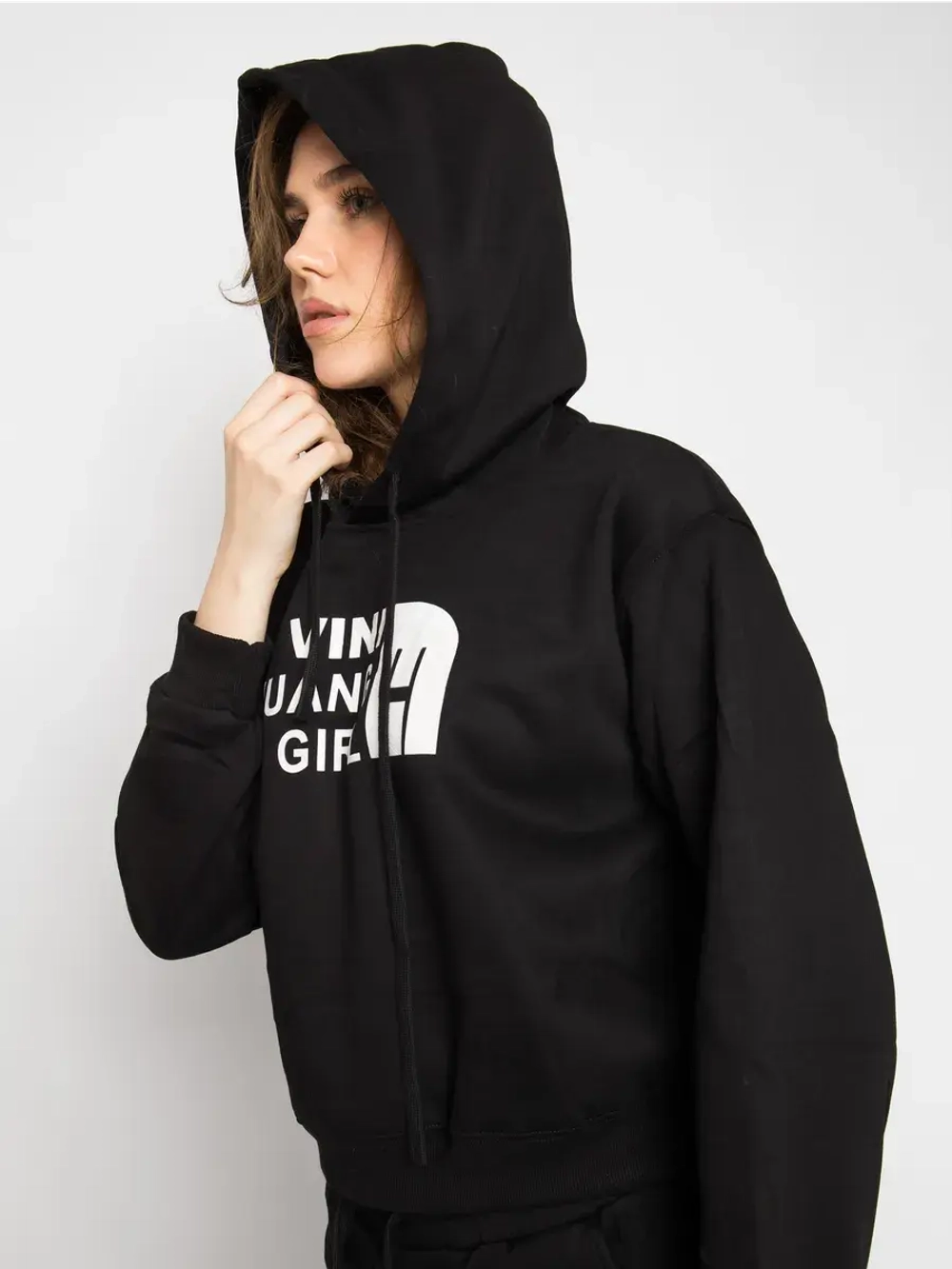 Спортивный костюм с капюшоном