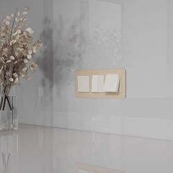 Розетка влагозащищенная с заземлением и со шторкой, без рамки с крышкой Werkel слоновая кость W1171203