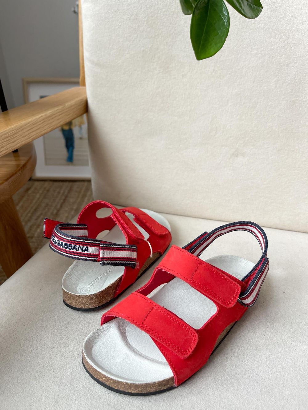 Новые сандалии Dolce&Gabbana, 29