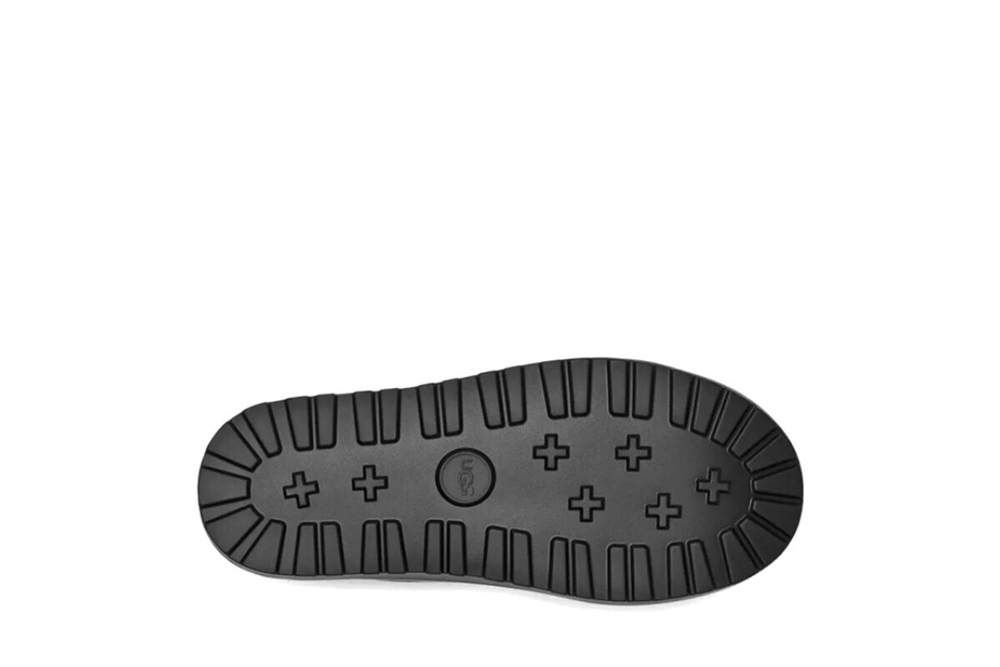 UGG Classic Maxi Toggle Black