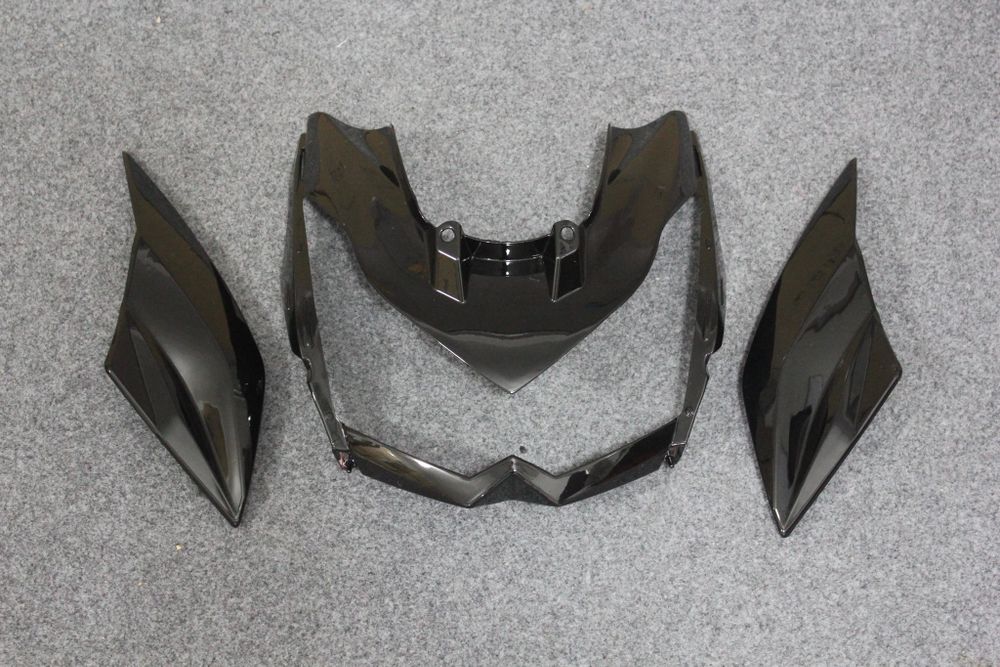 Комплект пластика для мотоцикла Kawasaki Z1000 10-13 Черно-серый заводской