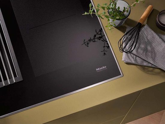 Индукционная варочная панель Miele KMDA7774 FR