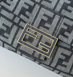 Fendi Medium Mamma Baguette 26 cm