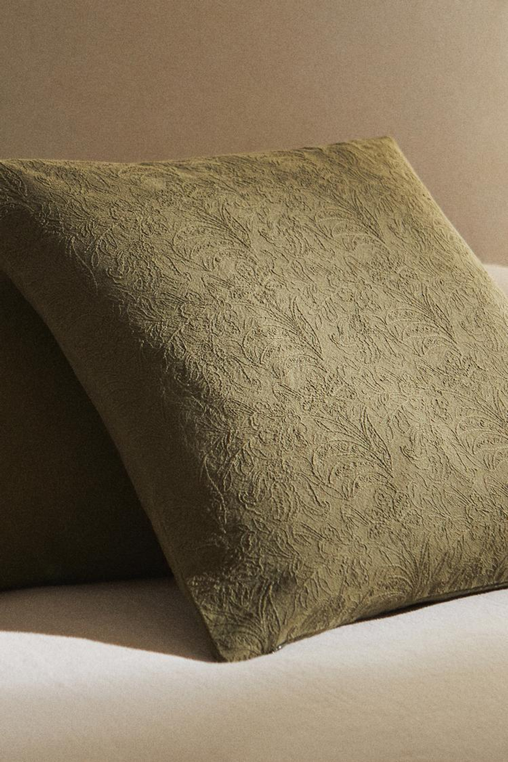 ZARA HOME ЖАККАРДОВЫЙ ЧЕХОЛ ДЛЯ ДЕКОРАТИВНОЙ ПОДУШКИ С ВЫШИВКОЙ, ЗЕЛЕНЫЙ