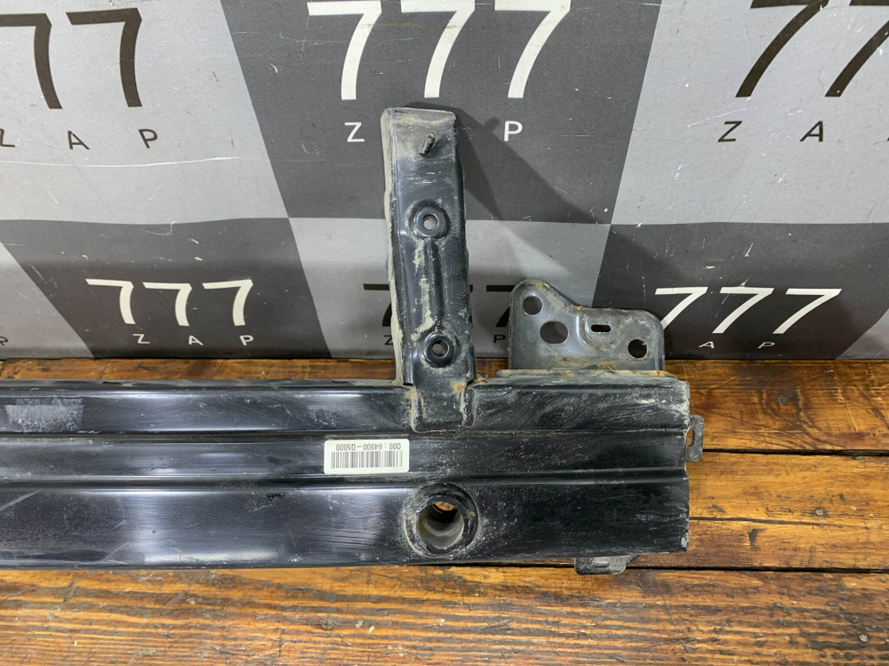 Усилитель переднего бампера Kia Seltos 19-нв Б/У Оригинал 64900Q5000