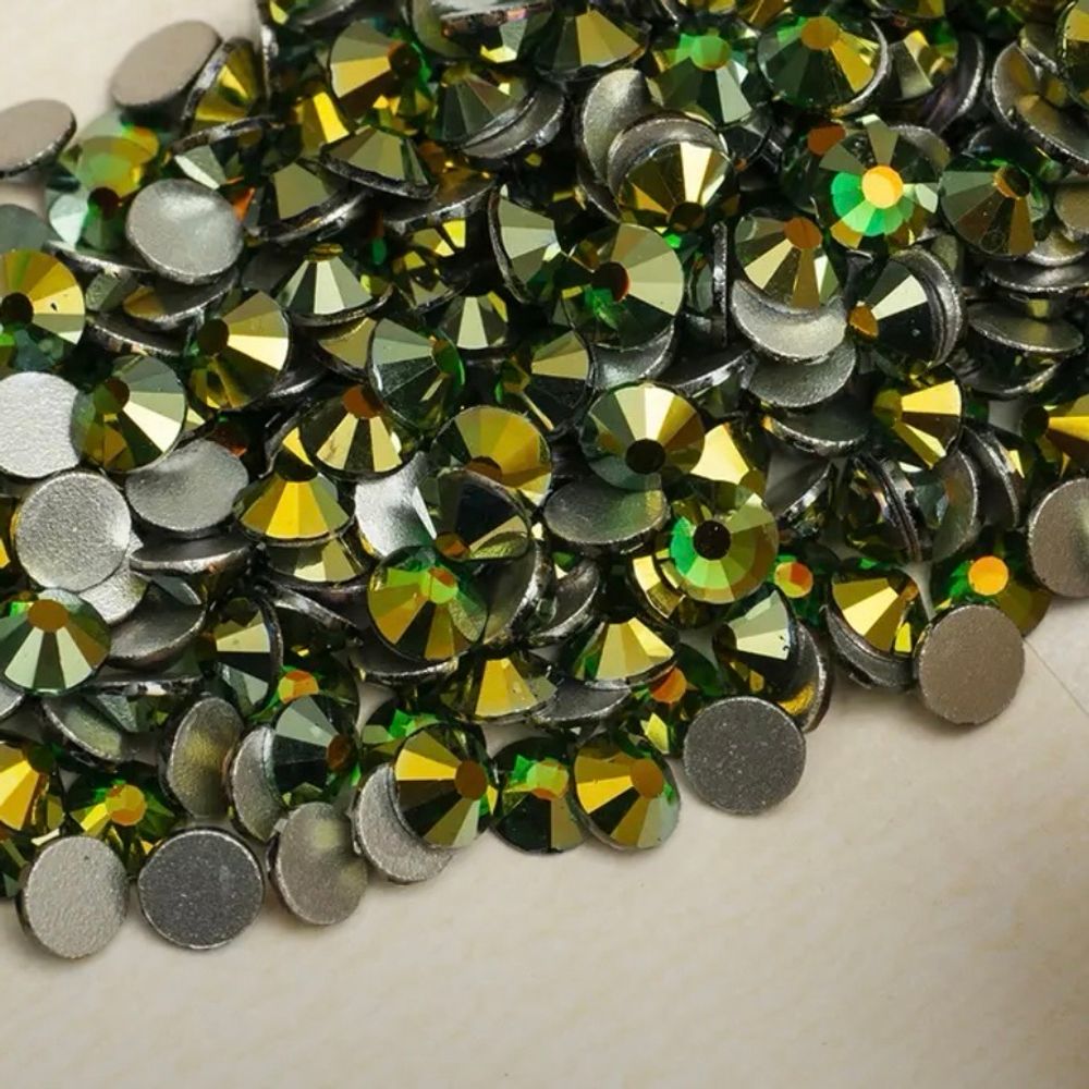 Стразы CR Emerald SS20 холодной фиксации