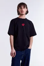 Футболка Гербарий Мак Черная