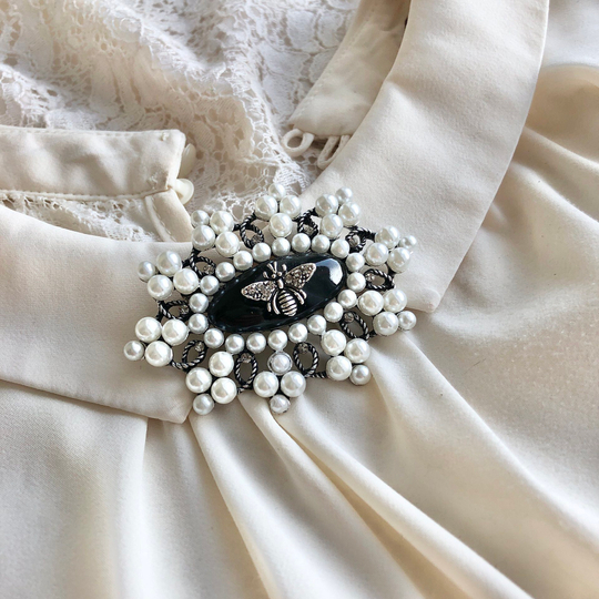 Брошь 0555 черный камень