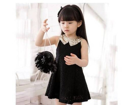 Платье кружевное с отложным воротником с пайетками