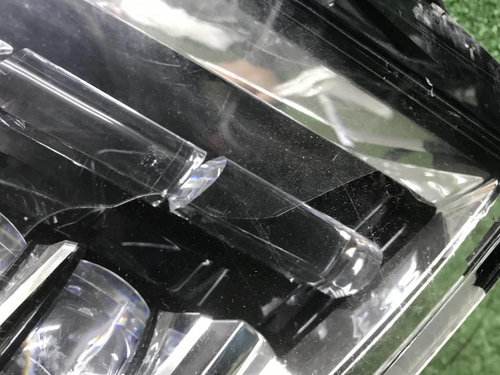 Битая Фара правая Cadillac Escalade 4 (14-20) LED