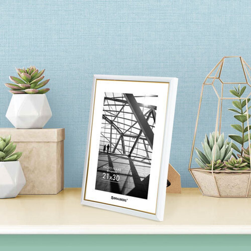 Рамка 21х30 см небьющаяся, багет 14,6 мм, пластик, BRAUBERG "Original Line", белая/золото, 391236