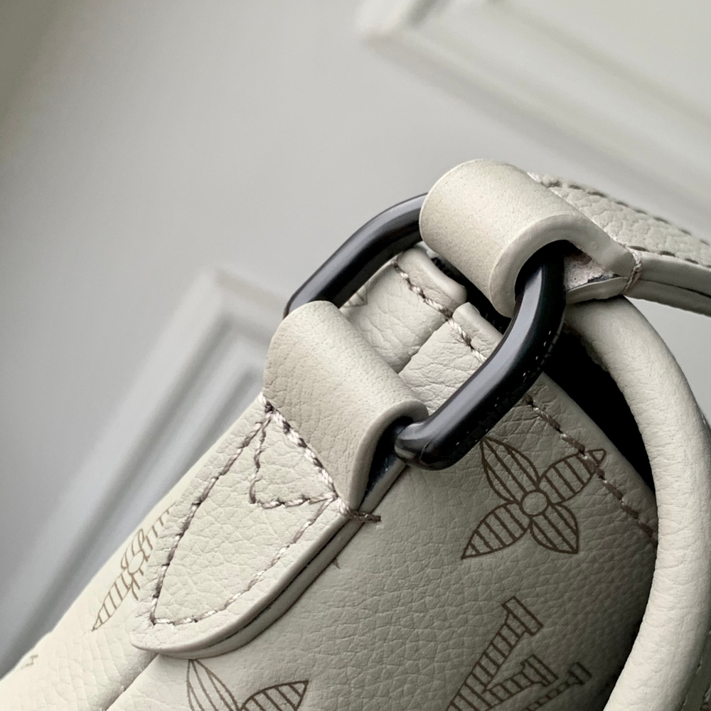 Louis Vuitton Pulse Wearable Wallet