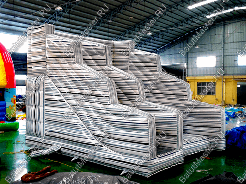 Надувная игра "Прыжок со скалы"