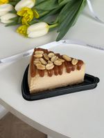 кусочек - Чизкейк Сникерс