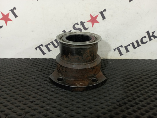 Фланец хвостовика КПП EATON 2023 г.