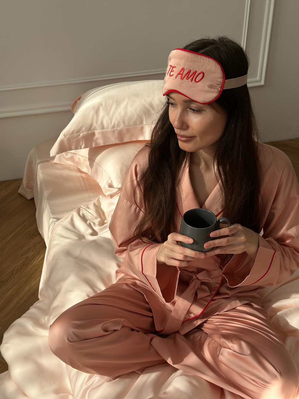 Комплект из тенселя Те Амо | кимоно, брюки, маска для сна, резинка для волос