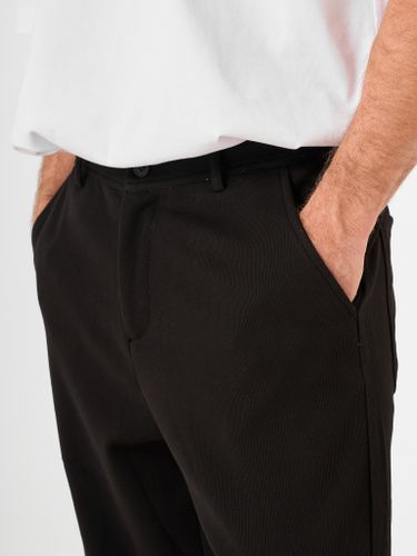 Черные прямые брюки QWE