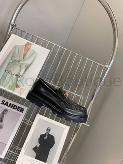 Женские лоферы Celine Margaret кожаные в черном цвете