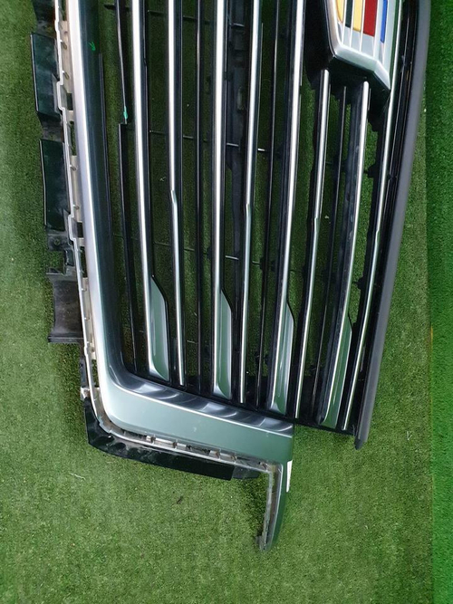 Решетка радиатора Cadillac Escalade 5 (2020-н.в.)