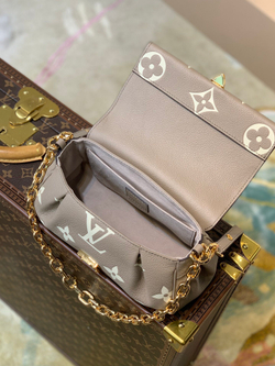Louis Vuitton Favorite