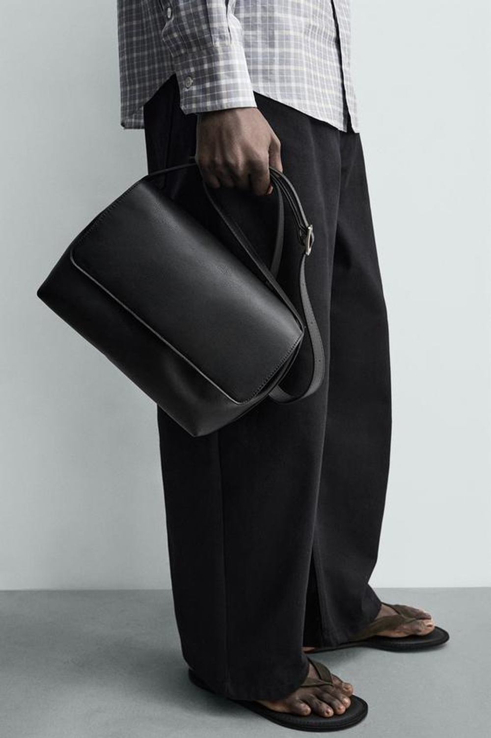ZARA СУМКА С КЛАПАНОМ, ЧЕРНЫЙ