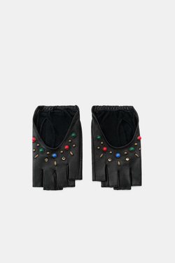 ZARA КОРОТКИЕ КОЖАНЫЕ МИТЕНКИ С ЗАКЛЕПКАМИ И КАМНЯМИ, ЧЕРНЫЙ