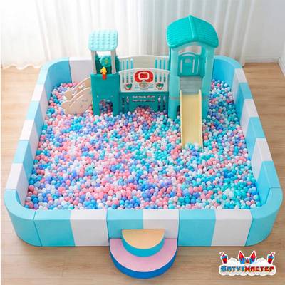 Сухой бассейн с игровым комплексом «Бирюза», 5×5×0,6 м