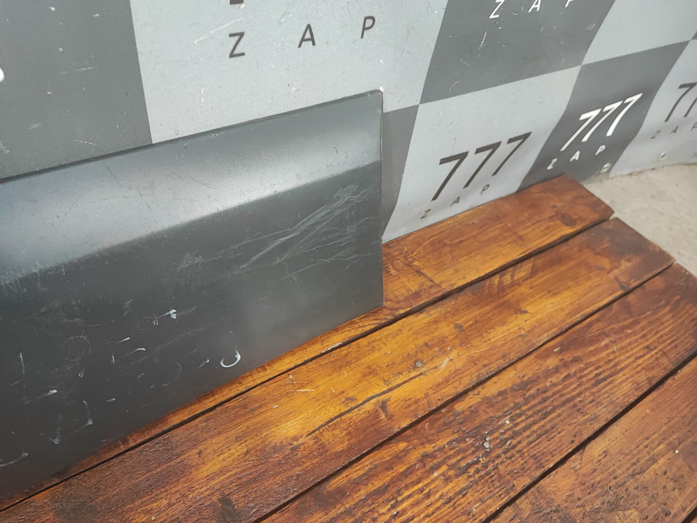 Накладка сдвижной двери правая Ford Transit 7 14-нв Б/У Оригинал 2036054