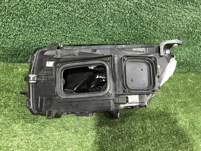 Фара правая Mercedes GLC X253 (2015-2019) LED