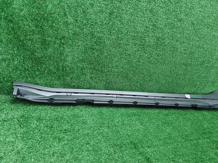 Накладка порога левая BMW M3 G80 (2020-н.в.)