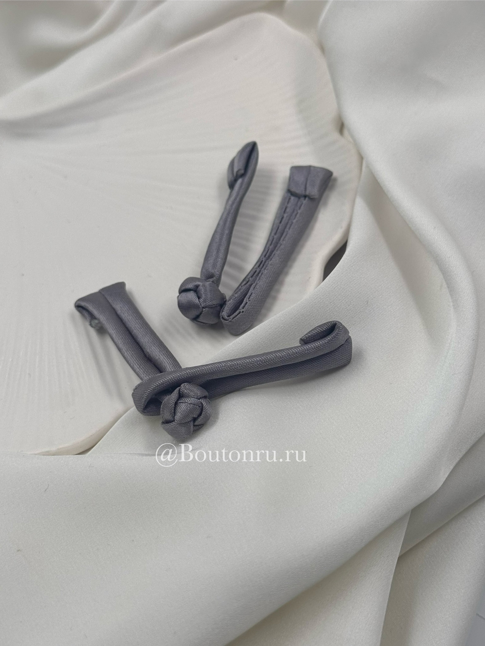 Застежка клевант узел серая (китайская пуговица)