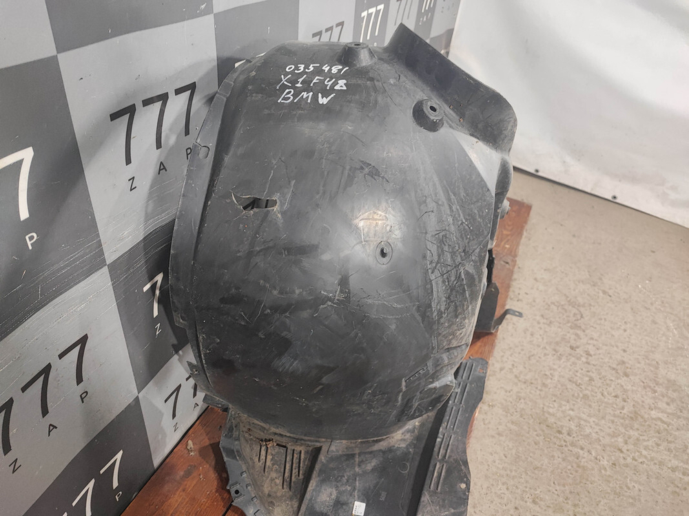 Подкрылок передний правый BMW X1 (F48) 15-нв Б/У Оригинал 51717342176