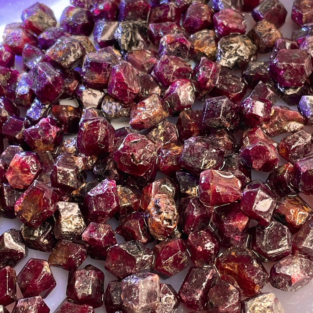 44359 Гранат Кристалл необработанный 9-13мм