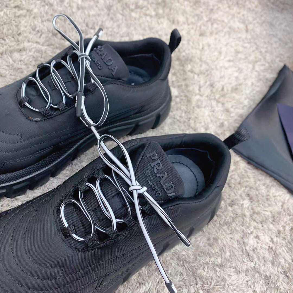 Кроссовки Prada