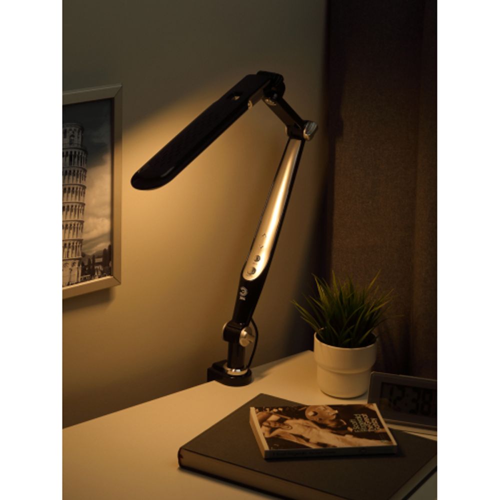 Настольный светильник ЭРА NLED-496-12W-BK светодиодный на струбцине черный