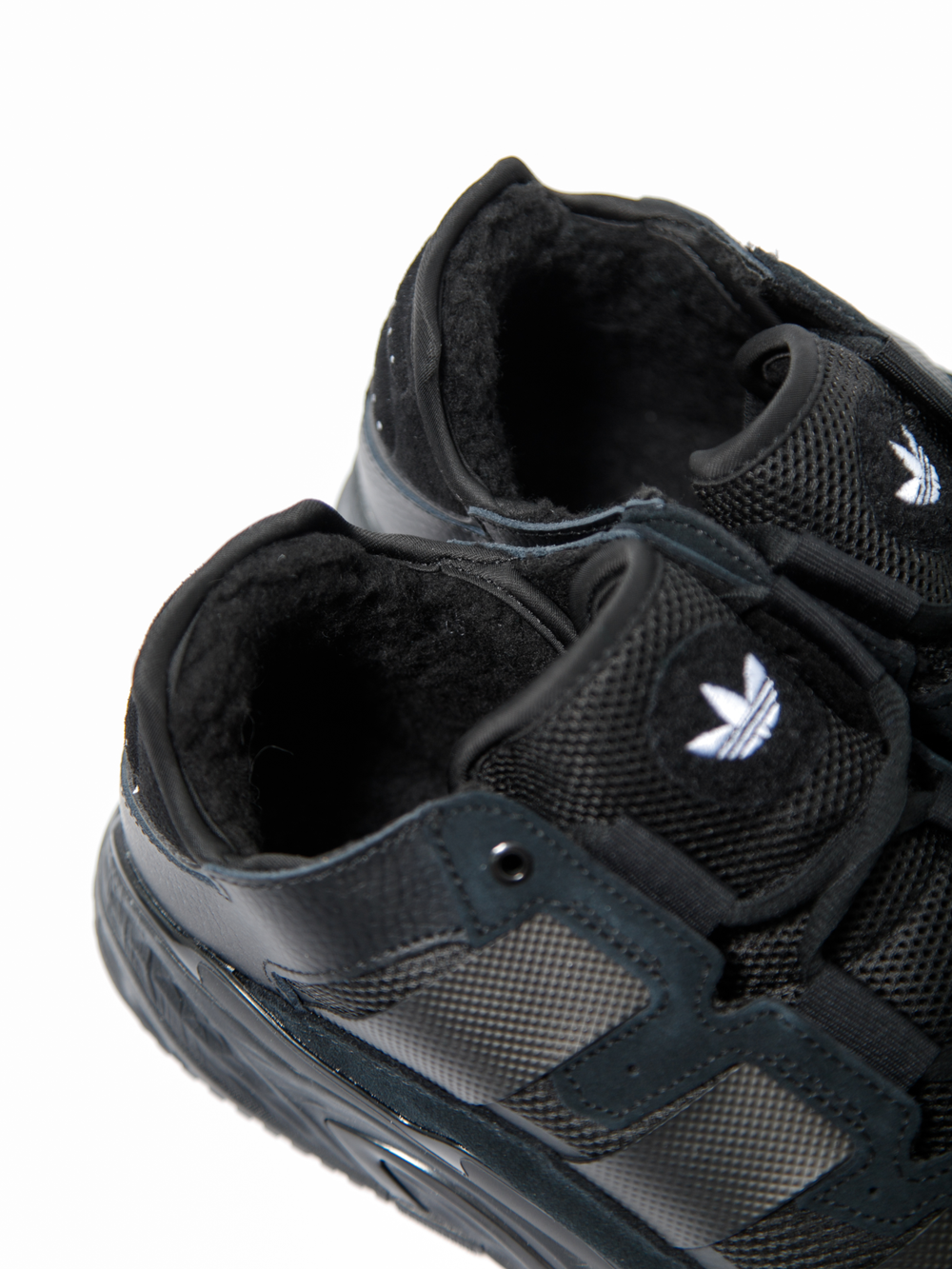 Кроссовки ADIDAS NITEBALL на меху (чёрн.)