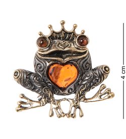 AM-2358 Брошь «Лягушка» (латунь, янтарь)