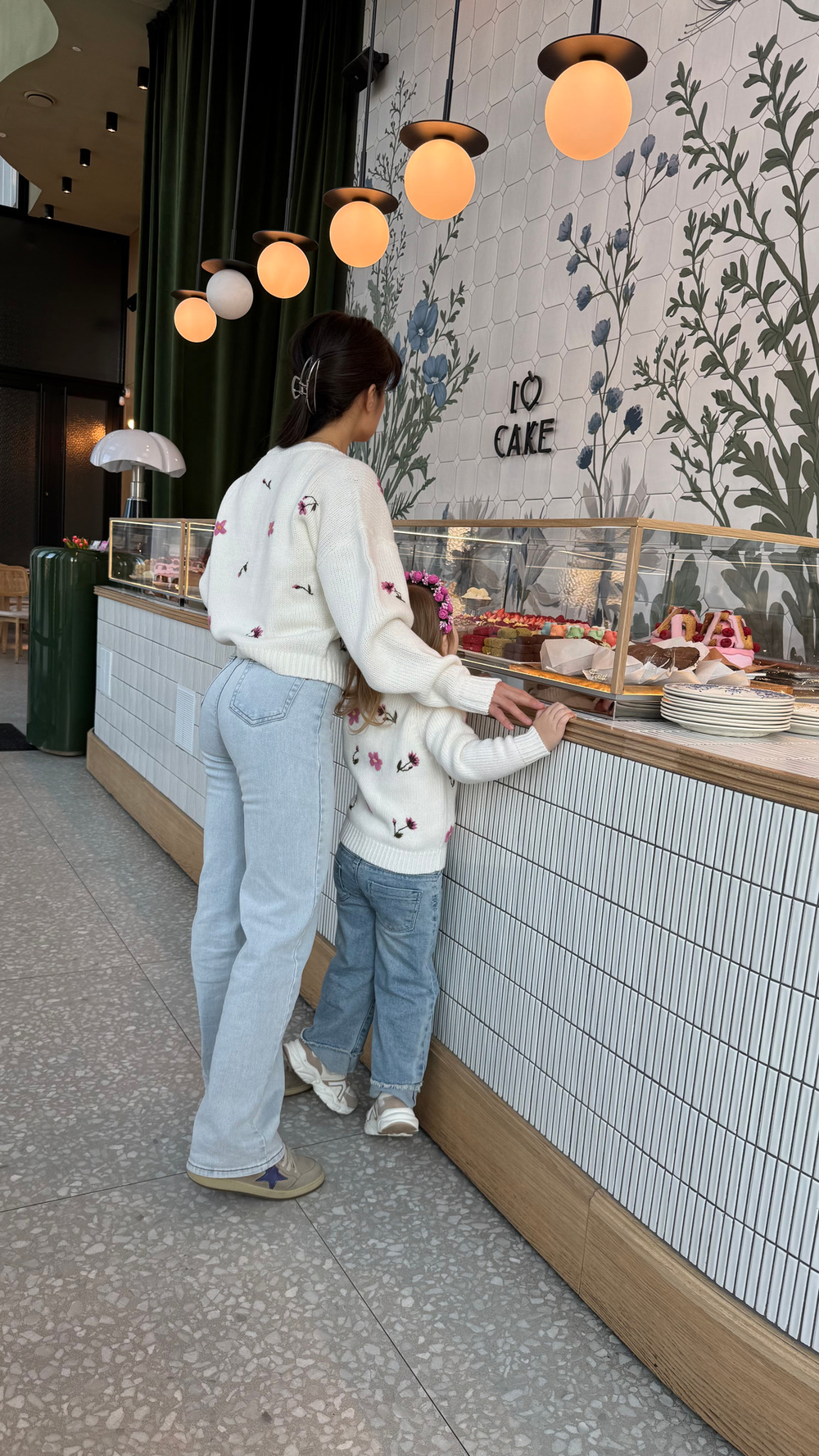 Кардиган с цветами детский