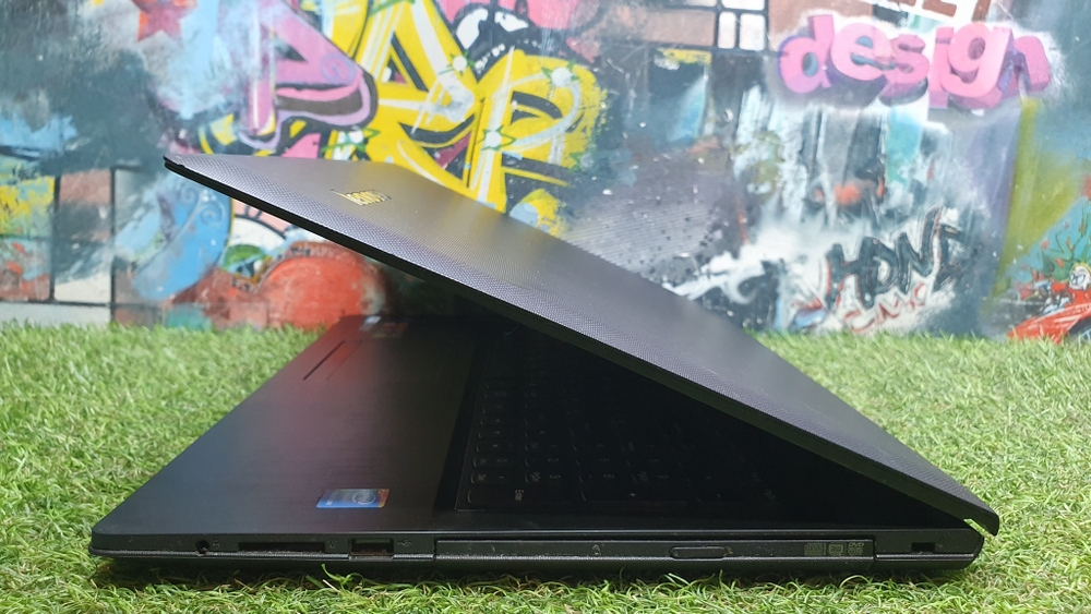 Ноутбук Lenovo Pentium/4Gb