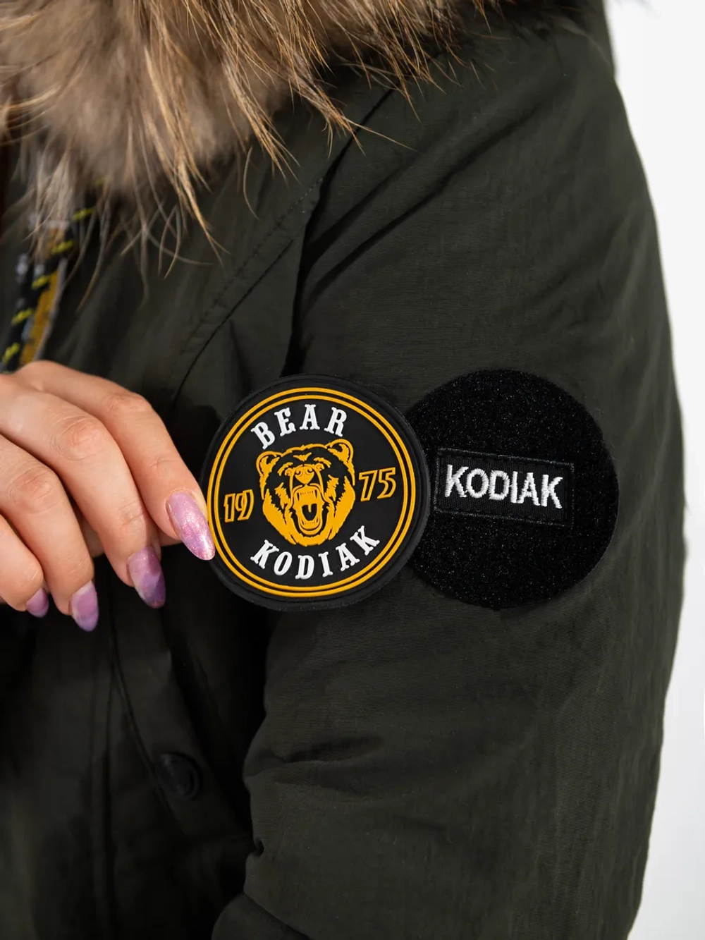 Куртка зимняя удлиненная с капюшоном натуральный мех