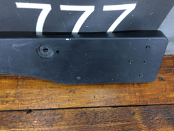 Площадка гос. номера Toyota Camry (XV70) 20-нв Б/У Оригинал 5211433500