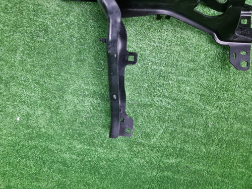 Кронштейн фары левый BMW X5 G05 (2018-н.в.)