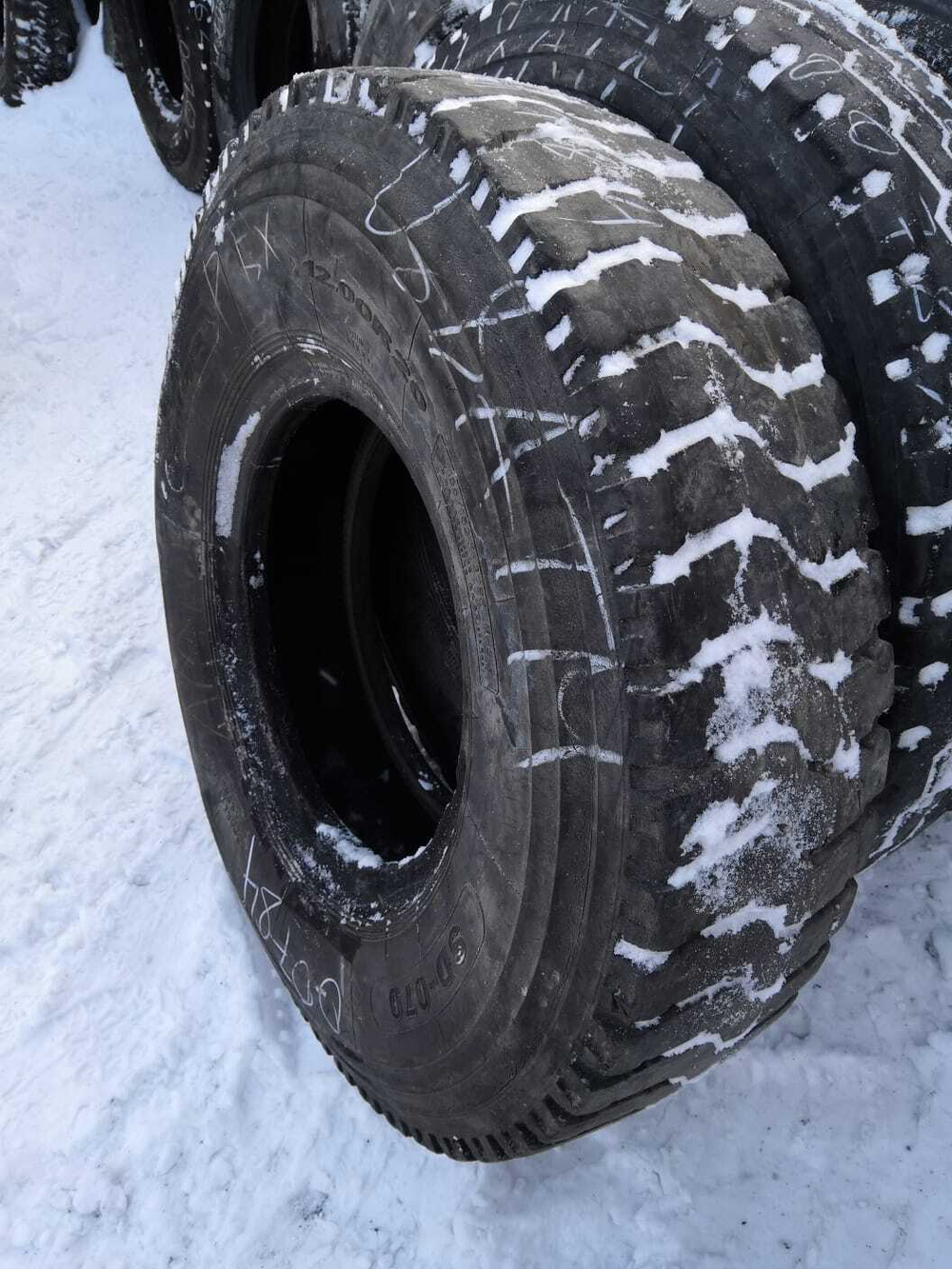 12.00R20 Satoya SD-070 шина б/у
