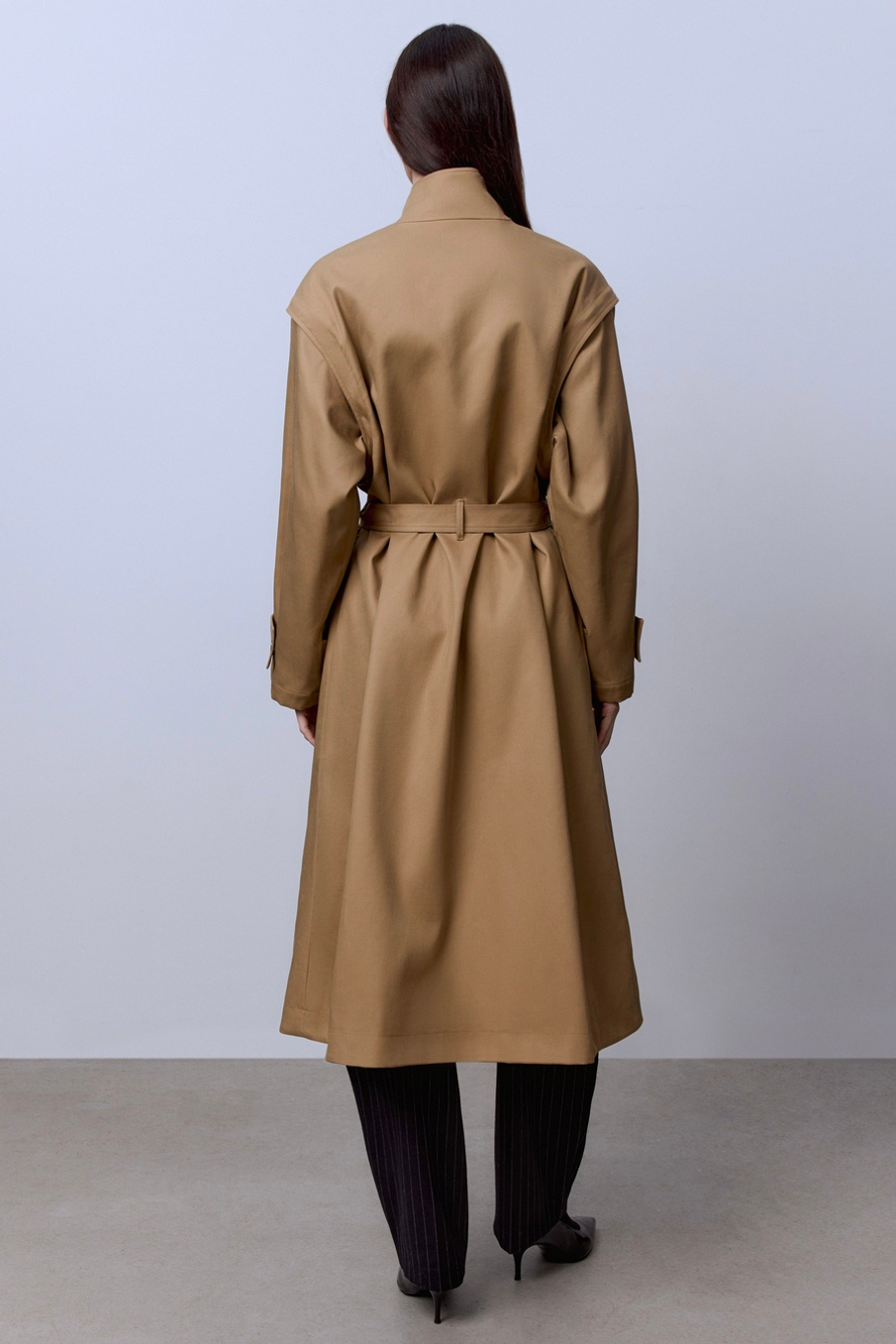 Пальто лёгкое из габардина на фланели